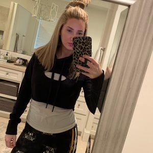 Black cropped hoodie!